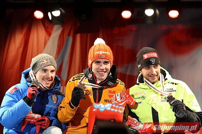 044 Dekoracja medalowa kombinacji norweskiej